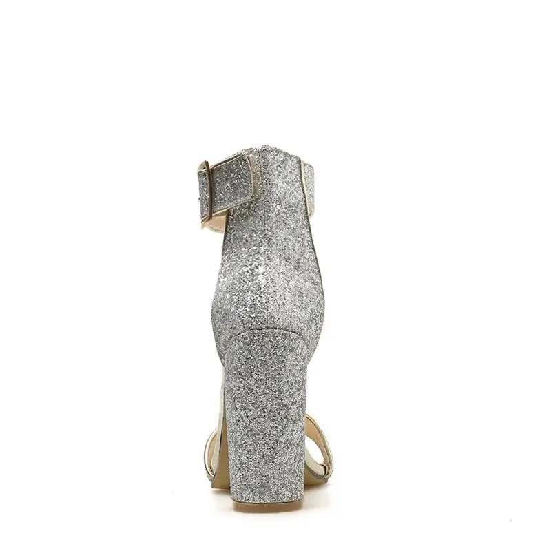 Брендовая модная женская обувь; блестящие сандалии-гладиаторы в римском стиле с пряжкой и открытым носком; Разноцветные свадебные босоножки на высоком толстом каблуке; Цвет Серебристый; размер 40