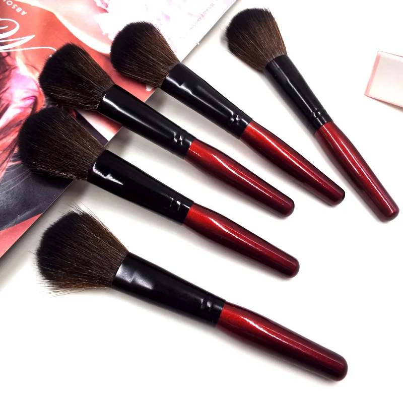 

Blush brush powder powder brush wine mahogany handle brush artificial fiber cosmetic tool makeup brush.