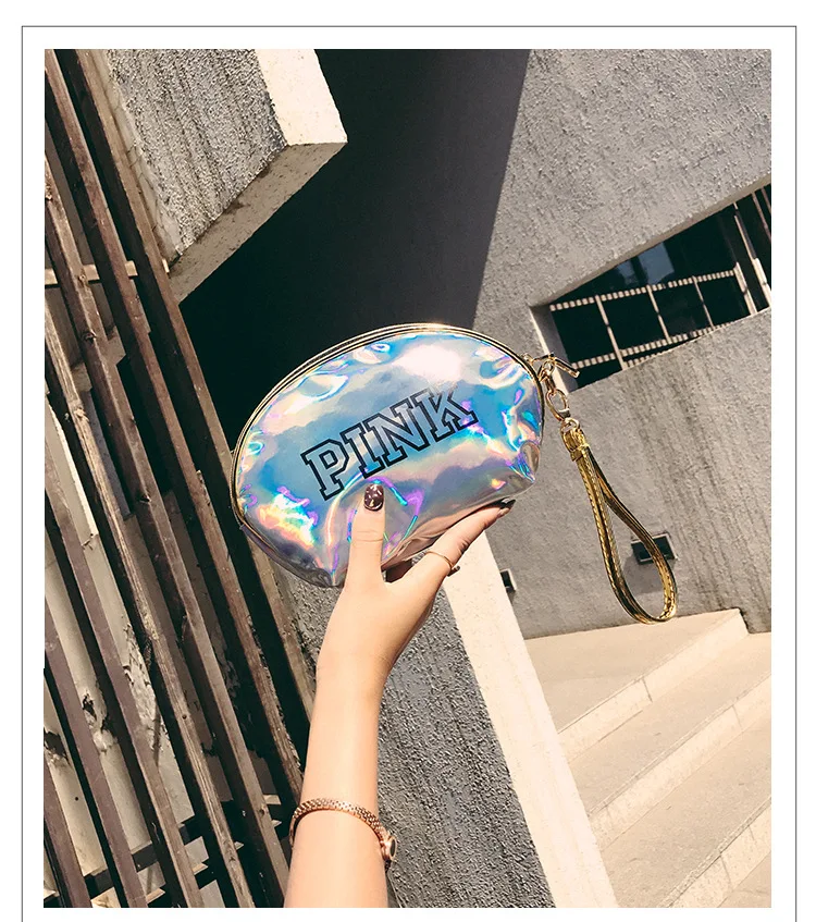 9042583098_1923330153