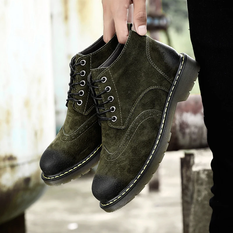 

2019 Winter Men Boots Leather High Top Men Waterproof Boots With Fur Warm Snow Non Slip Boots Military Army Shoes New Hot Sale