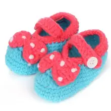1 пара новых красивых мягких ботинок принцессы для маленьких девочек с бантом в горошек, ручного вязания, детская обувь для кроватки 11 см