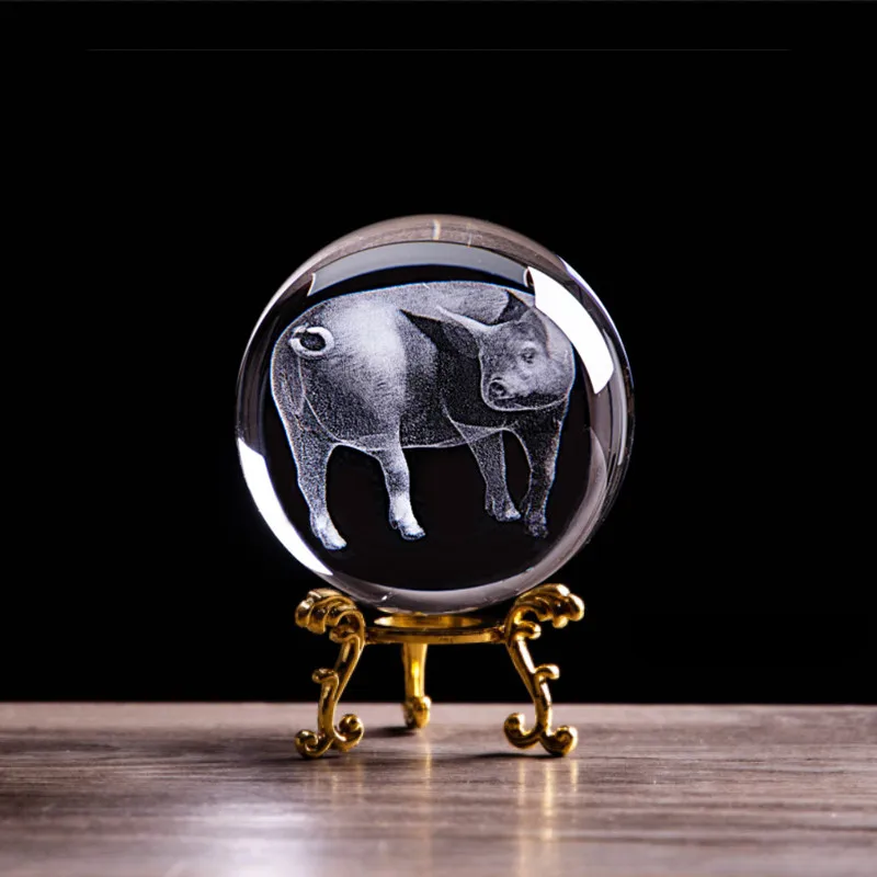 Статуэтки свинки зодиака 3D с лазерной гравировкой статуя животных свинки хрустальный стеклянный шар Новые Домашние художественные сувениры для коллекционирования подарок - Цвет: Ball and Golden Base