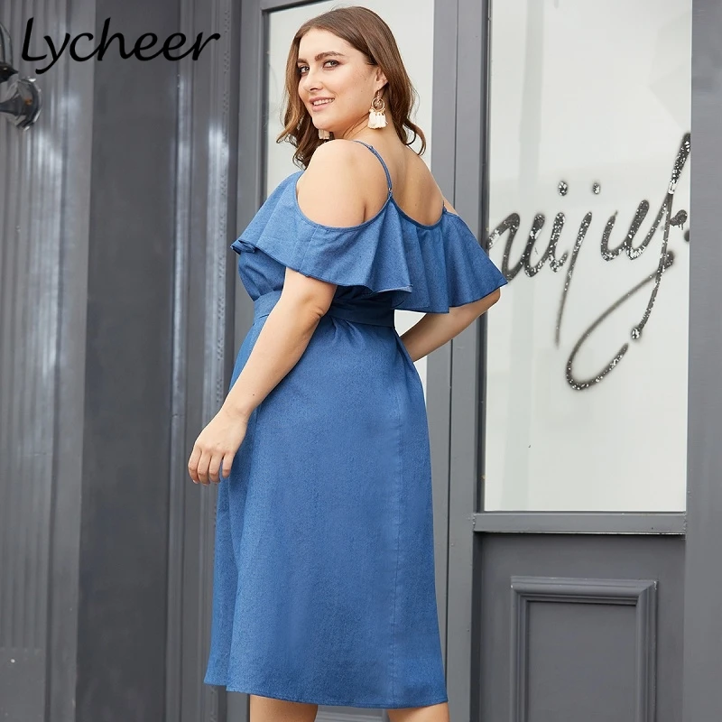 Lycheer плюс размер сексуальное с открытыми плечами джинсовое синее платье большого