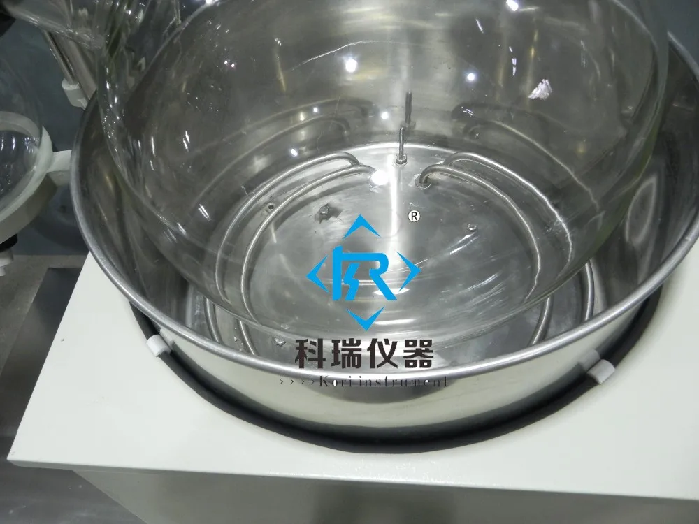 spesifikasi 30L alkohol distilasi flask W SUS304 pemanas air mandi w Tiga coil kondensor w Teflon Sealfor lab Rotary Vacuum Evaporator