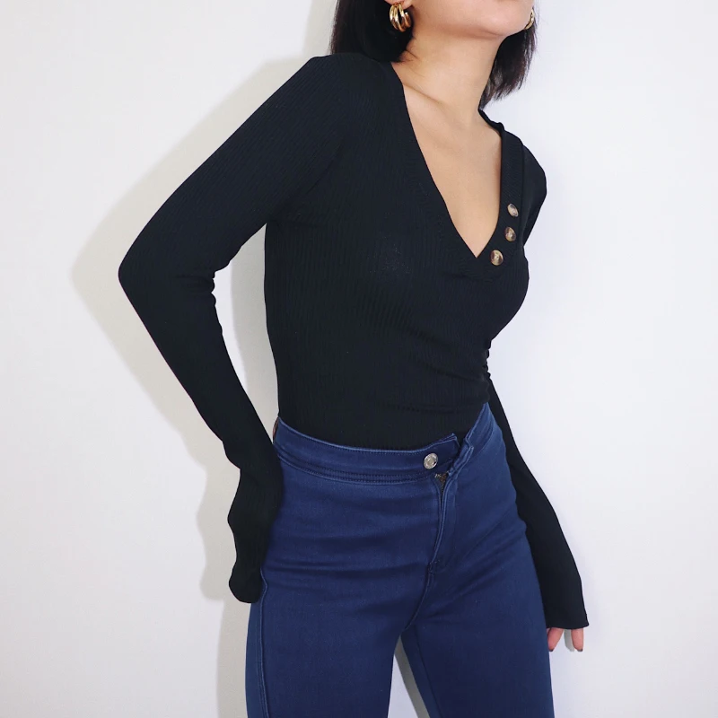 

Europe and the United States sexy V-neck solid color T-shirt Slim thin shirt women 2019 elegant simple black long-sleeved shirt