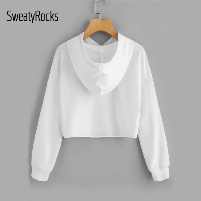 Sweatyrocks فلامنغو طباعة انخفاض الكتف هوديي بيضاء طويلة الأكمام البلوفرات الرياضية تجريب البلوز البلوز المرأة عارضة