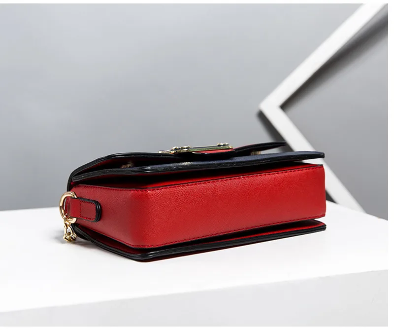 2018 أكياس crossbody للنساء حقائب يد جلدية حقيبة يد فاخرة حقائب النساء مصمم sequines سلسلة اللؤلؤ حقيبة كتف sac 2018 أكياس crossbody للنساء حقائب يد جلدية حقيبة يد فاخرة حقائب النساء مصمم sequines سلسلة اللؤلؤ حقيبة كتف sac