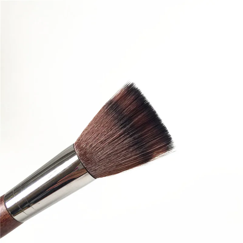 MAKEUP FOREVER BLENDING POWDER BRUSH 122 _ 4