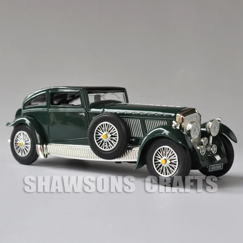 

1:28 Diecast Vintage Car Model Toys Pulll Back Bentley Speed Six Sound & Light