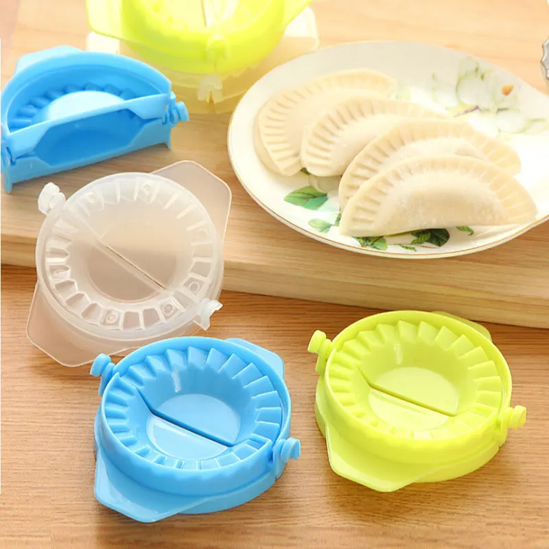 

Convenient Dough Press Dumpling Pie Pastry Ravioli Making Plastic Kitchen Dumplings Modeling Tools Gadgets Manual Machine 019