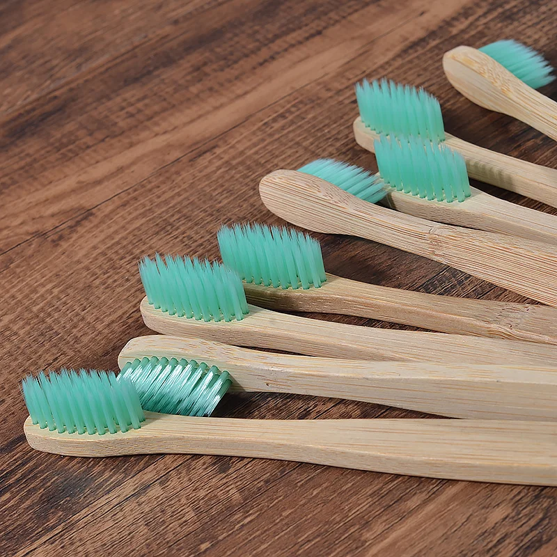 Nieuwe Ontwerp Gemengde Kleur Bamboe Tandenborstel Eco Vriendelijke Houten Tandenborstel Zachte Haren Tip Houtskool Volwassenen Oral Care Tandenborstel