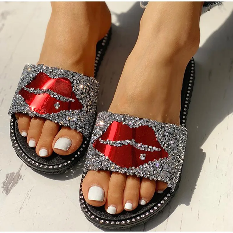 

Summer Slippers Women Bling Shining Crystal Slippers Open Toe Flat Slide Sexy Lips Ladies Shoes Chaussures Femme 2019