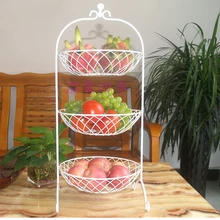 Гостиная корзина с фруктами Европейского фруктами. Модные креативные компот гладить Три R варочной панели. Торт бассейна на кухне