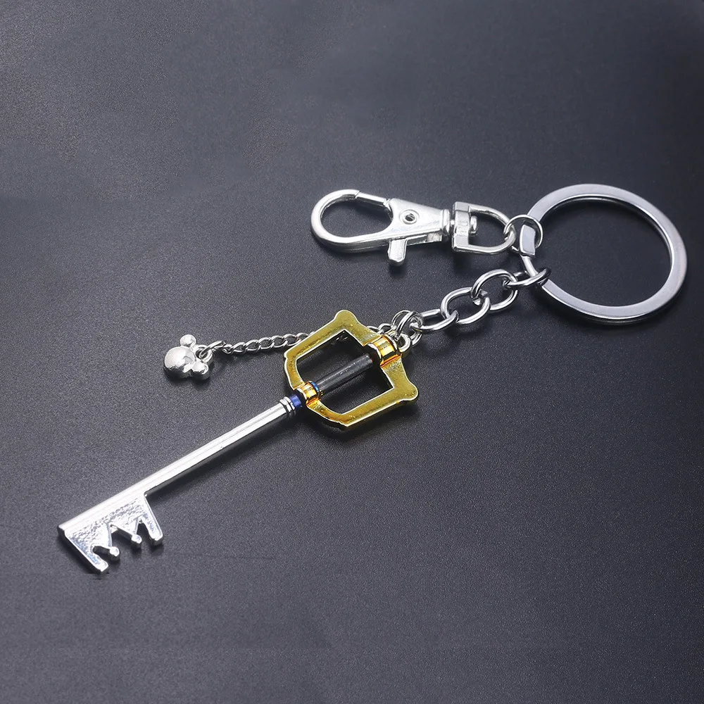 

Kingdom Hearts Cosplay Accessories Sora’s Keyblade Key Pendants KeyChain Anime Figures Weapon Charm Keychains