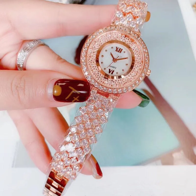 

WG04393 Women's Watches Top Brand Runway Luxury European Design Quartz Wristwatches