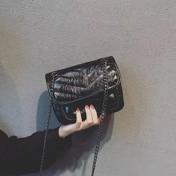 

2019New European New Type Baitao Super-Fire Inclined Bag, Single Shoulder Inclined Bag Chain, Small Square Women Bag