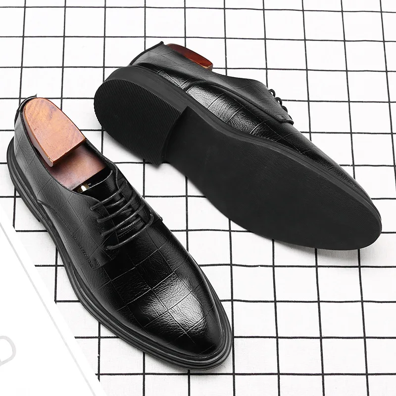 Pour Autumm Cuir Loisirs Mode Chaussures Totem Hommes Lacets Bas jaune Pointu Bout De À Noir Habillées Véritable Couture Homme Solide Fretwork Oxford wUqqBpTx