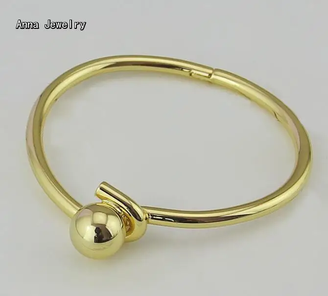 Nova Distinctive Bola Aro Fecho Cuff Bangles, 316L Material de Aço Inoxidável na Cor Amarelo Ouro. Finest Cuff Baacelet para As Mulheres