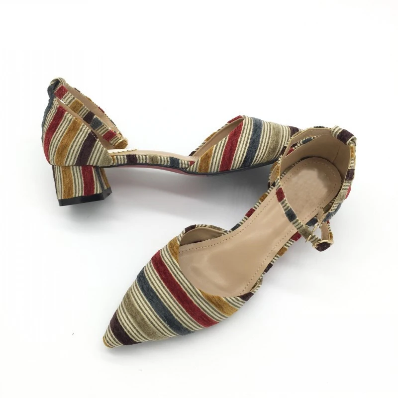 BEYARNE/Новейшая женская обувь; модные женские туфли-лодочки; полосатая обувь на квадратном каблуке с пряжкой и ремешком; Летняя женская обувь для работы; большие размеры