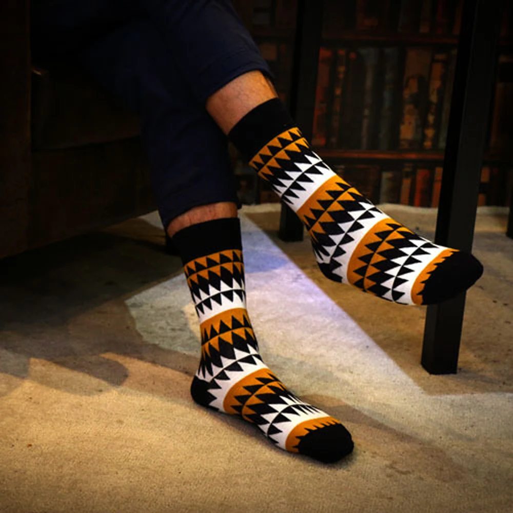 

1 Pair Men Sock Winter Warm Cotton Striped Art Jacquard socks Hit Color Long Dot Happy Socks Casual Funny Striped Colored Socks