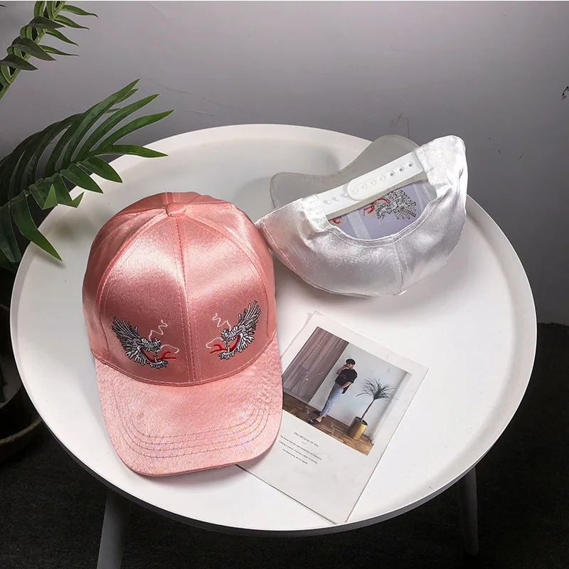 Атласные шарфы Кепка Gorras модные унисекс повседневные бейсболки женские Snapback спортивные хип хоп кепки Дракон Вышивка атласная шелковая шляпа