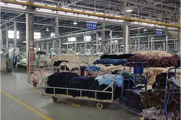 Real Sheepskin Rug Factory 1