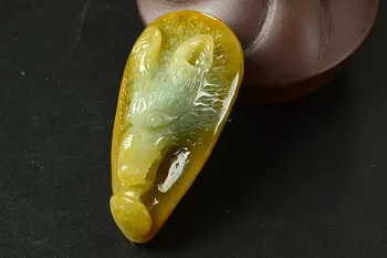 

Natural myanmar stone A cargo for A good gift give a jewelry box necklace with a rope certificate