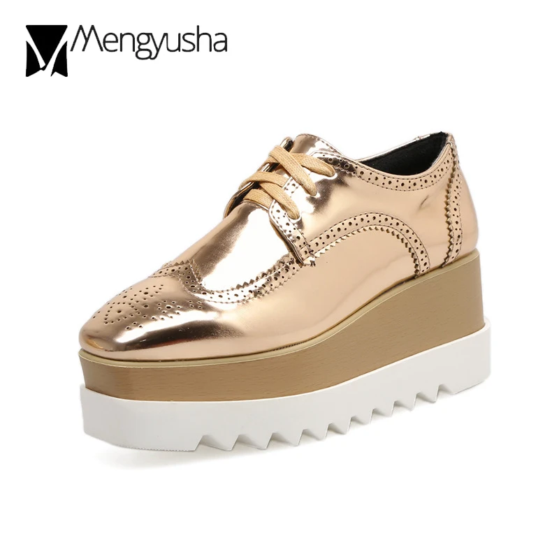 

Gold/silver japanned leather platform brogues british style carve patterns derby flats women brand shoes fretwork creepers 2018