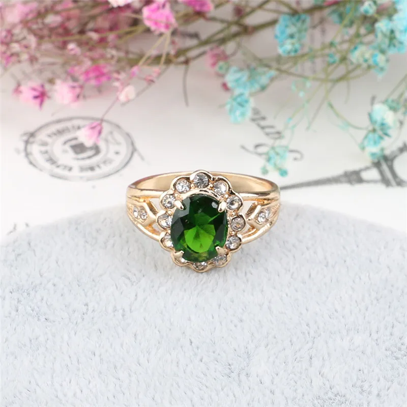 4307466149_2077696031