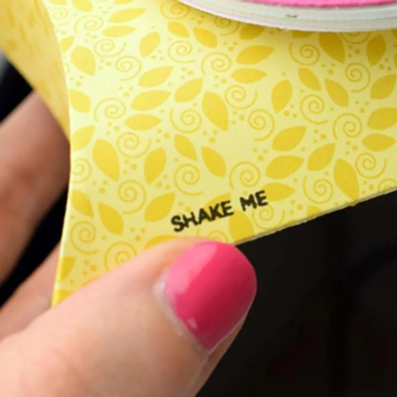INTERACTIVE_shakeMe_pillowBox