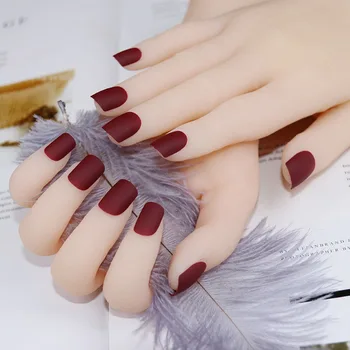

Ladies Sexy Jujube Dark Red Nude False Nails Girls Short Full Cover Nail Art Nail With Glue Matte Red Color Fashion Fake Nails