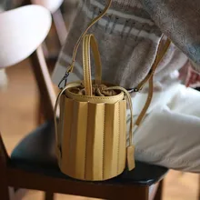 New original handmade leather handbags pleated sheepskin literary simple crossbody shoulder bag