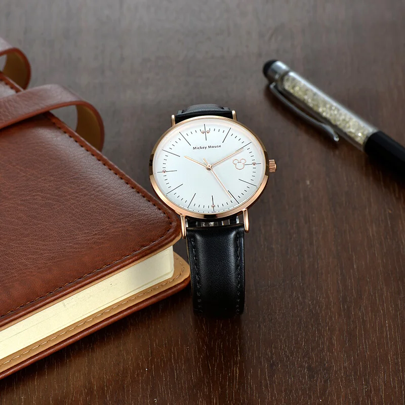 Ультра тонкий для мужчин кожаный ремешок кварцевые Круглый водонепроницаемые Модные наручные часы s disney бренд подарок часы подростков