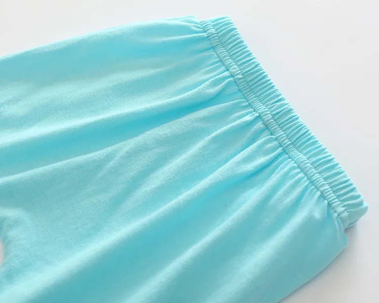 4004701897_2068599042