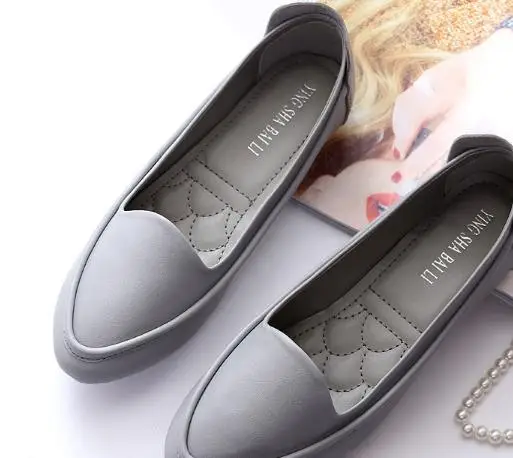 

2018 new wild pointed single shoes female shallow soft bottom peas shoes