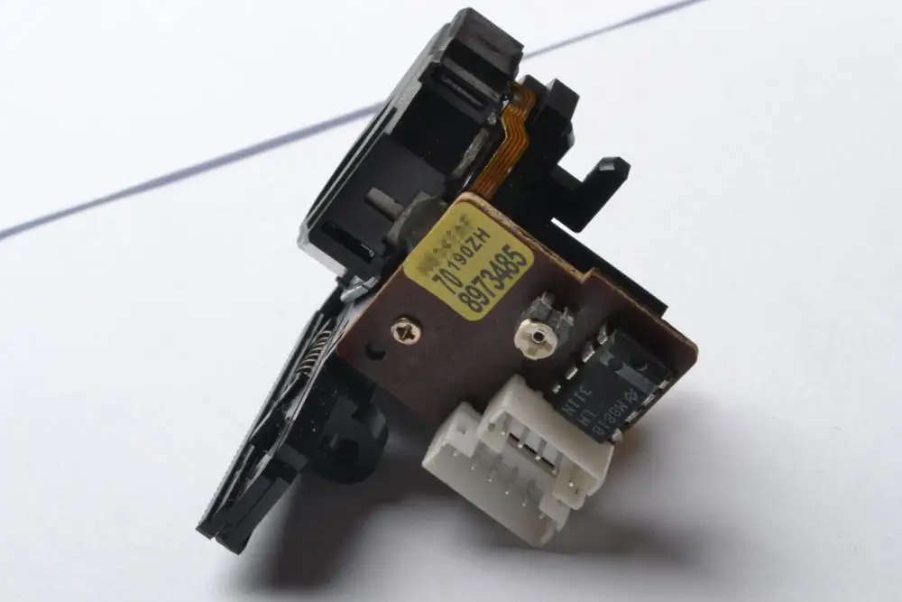 10 шт./лот новый бренд H8147AF H8147 HPC1CC RCTRH 8147AF радио CD проигрыватель Лазерная линза