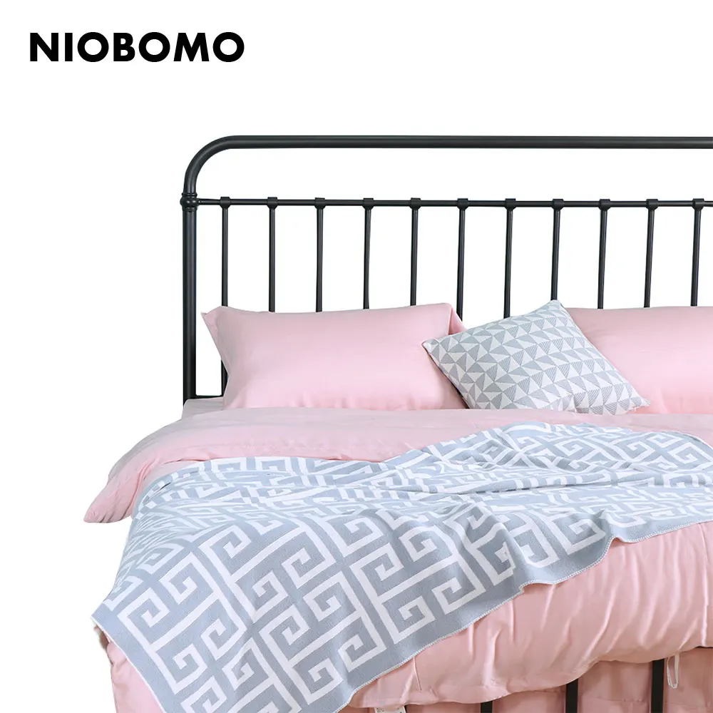 NioBomo 100% Cotton Handmade High Quality Soft Sofa Bed Knitted Blanket For Spring Autunm Blue Home Decoration 120*160cm |