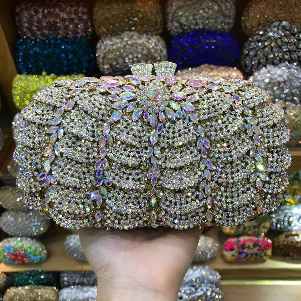 8952147598_948400907