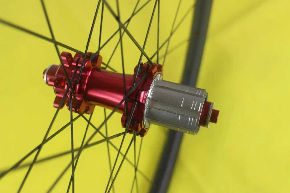 Clearance TOP 29er MTB XC carbon wheelset ENDURO ceramic bearing Powerway M32 straight pull wheels front 15mm rear 135mm 142mm SUPER LIGHT 2 Clearance TOP 29er MTB XC carbon wheelset ENDURO ceramic bearing Powerway M32 straight pull wheels front 15mm rear 135mm 142mm SUPER LIGHT 2