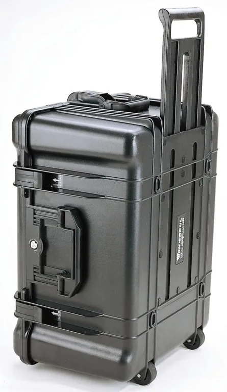 Чемодан для техники. Ящик транспортировочный пластиковый пеликан. Кофр на колесах. Защитный кейс peli. Кейс для оборудования на колесах.