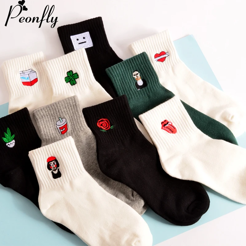 funny female Woman Socks women Japanese Concise Black And White Original Old Interest Cartoon Embroidery Pattern In Socks funny female Woman Socks women Japanese Concise Black And White Original Old Interest Cartoon Embroidery Pattern In Socks