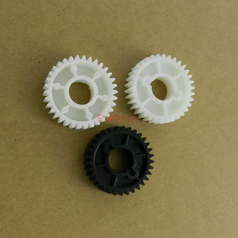 L-079 RZ Gear; Drive Pickup Roller (2)