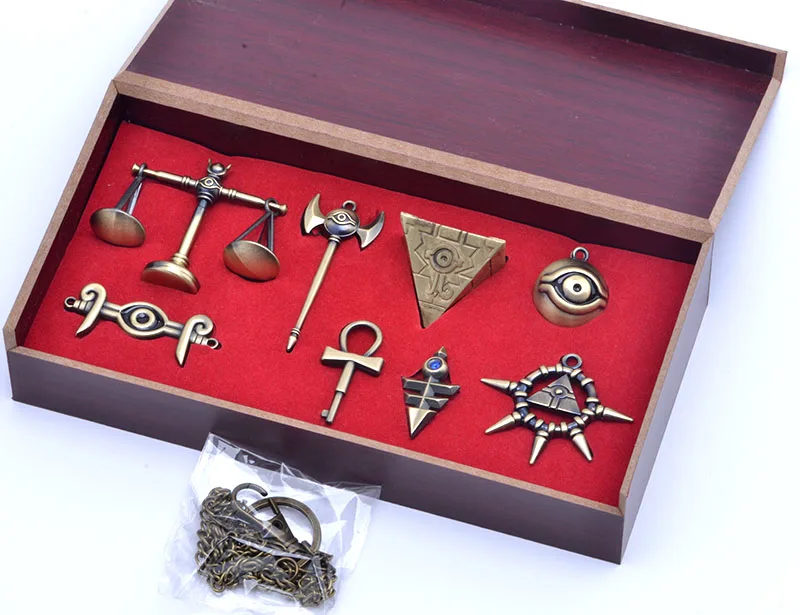 

8Pcs/Set Metal Pendant+Wooden Box+Necklace+Keychain Anime Yu-Gi-Oh! Cosplay Prop Collection custume accessories