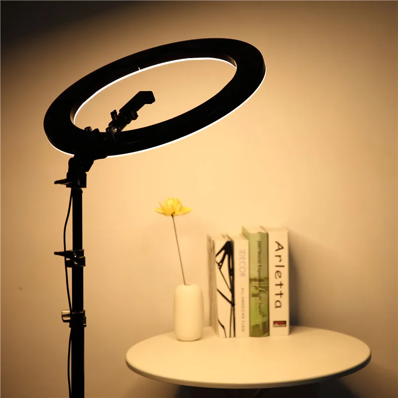 Лампа для съемок. Кольцевая лампа. Кольцевая лампа для предметной фотосъемки. Круговая лампа. Предметная съемка с кольцевой лампой.