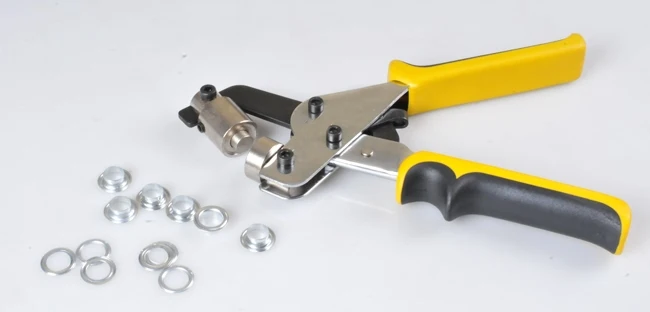 Manual Eyelet Puncher features