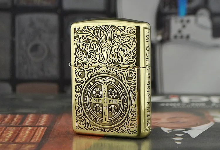 Зажигалки с трех сторон из чистой меди резные доспехи Канг машина hell detective Constantine oil