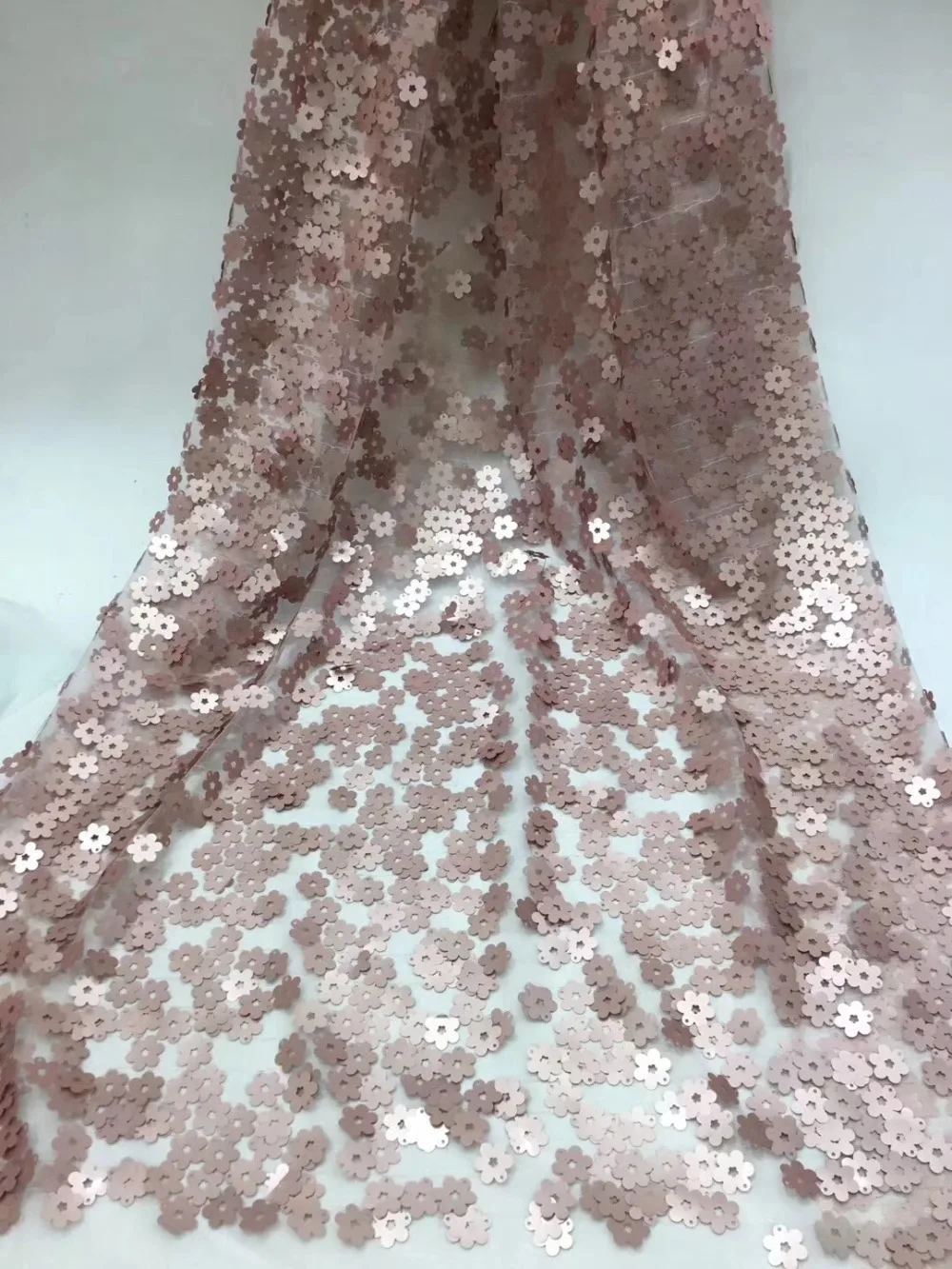 

2019 Latest French Nigerian Laces Fabrics High Quality Tulle African Laces Fabric Wedding African French Sequins Lace