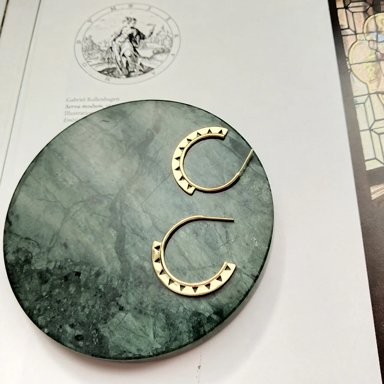 

Simple Geometry Round 925 Sterling Silver Hoop Earrings