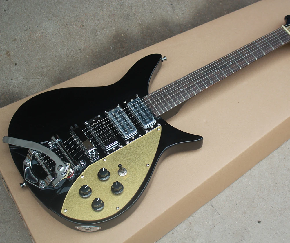 

Factory Custom 6 Strings Black Electric Guitar,527mm Scale Length,Rosewood Fingerboard,Gold Pickguard,Offer Customized