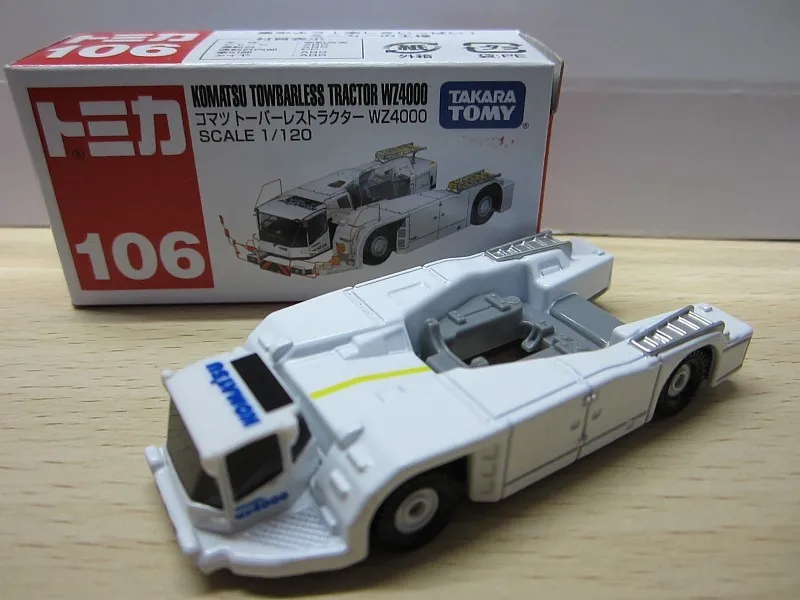 Tomica No 106 Towbarless Tractor Wz4000 Tv Movie Video Game Action Figures